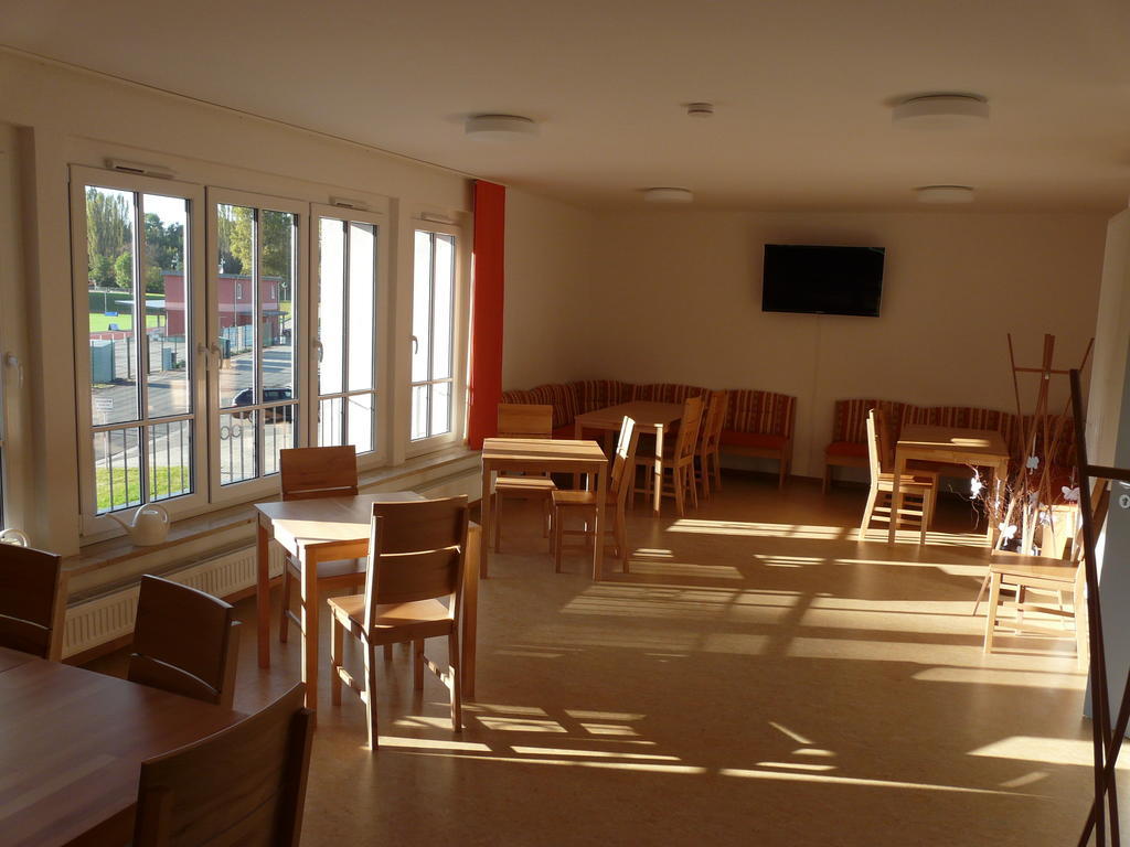Sport Tourist Hostel Weißenfels Extérieur photo