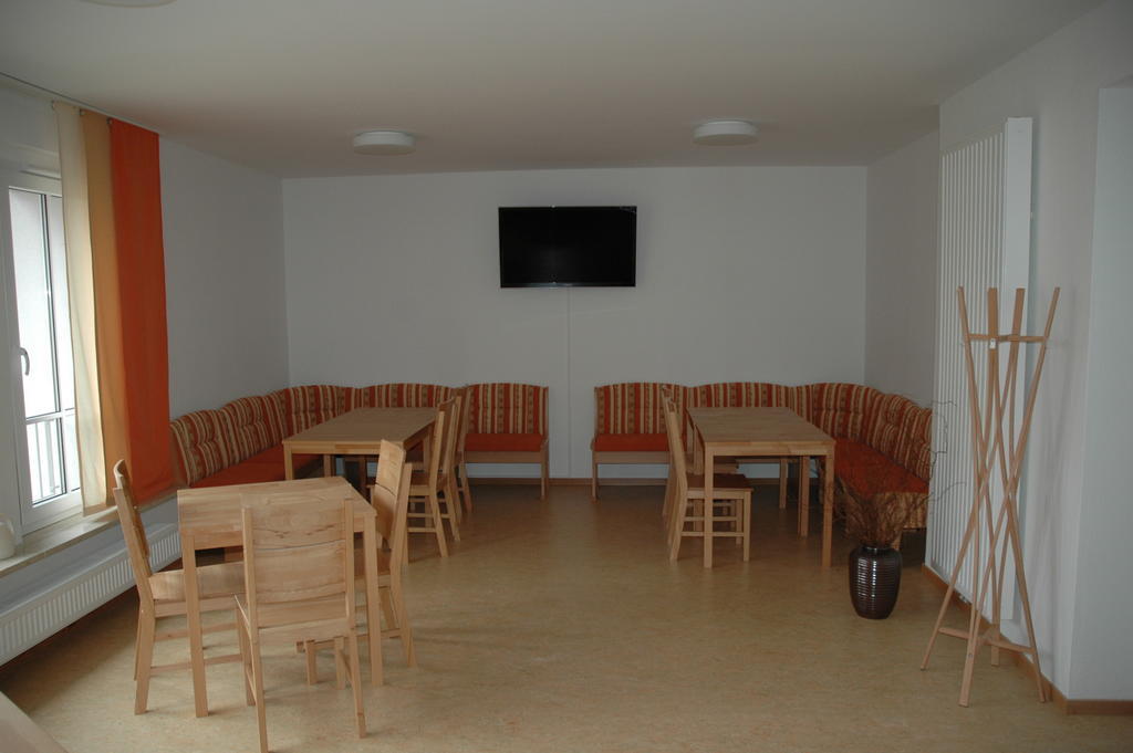 Sport Tourist Hostel Weißenfels Extérieur photo